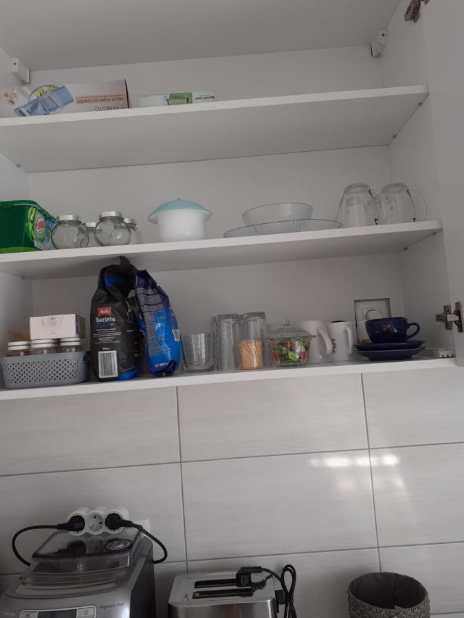 Sara Apartman Livezeni  Eksteriør bilde