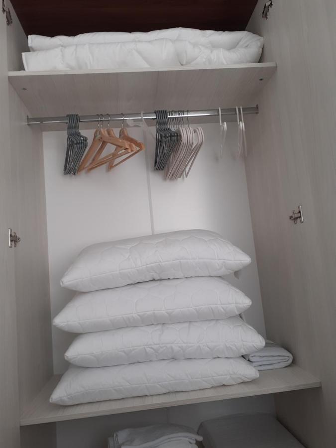 Sara Apartman Livezeni  Eksteriør bilde