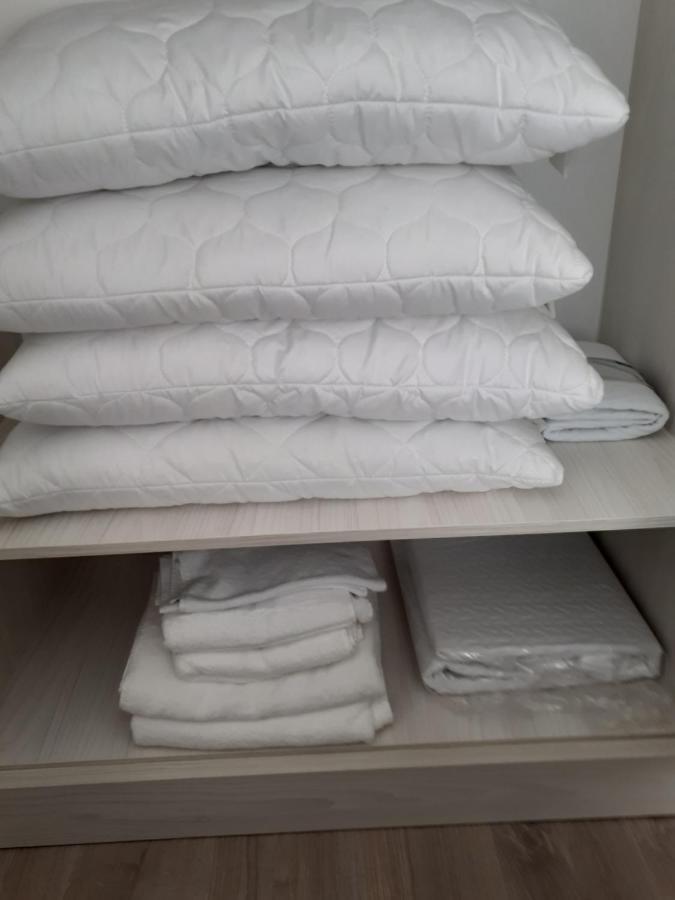 Sara Apartman Livezeni  Eksteriør bilde