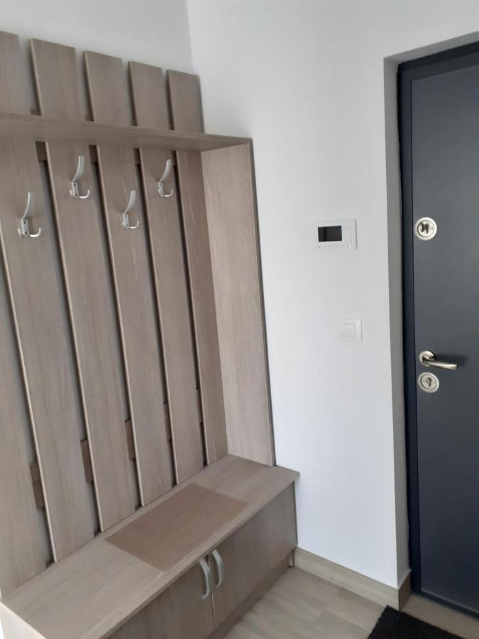 Sara Apartman Livezeni  Eksteriør bilde