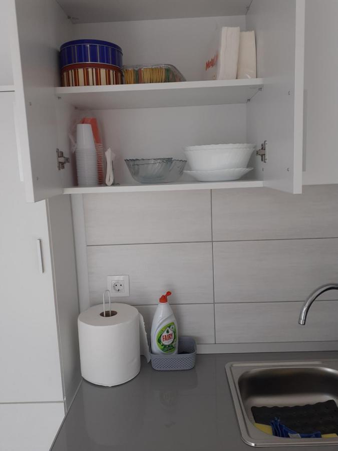 Sara Apartman Livezeni  Eksteriør bilde