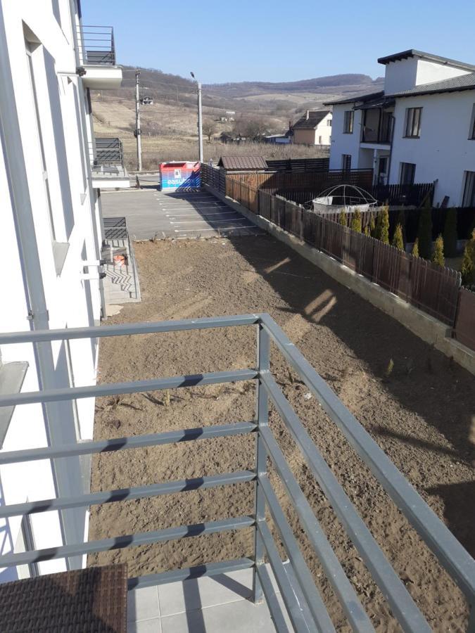 Sara Apartman Livezeni  Eksteriør bilde